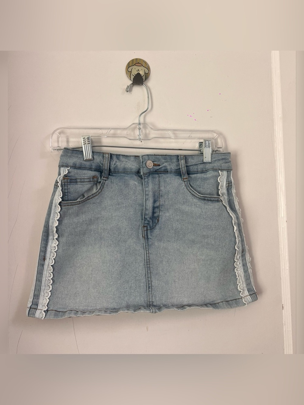 Common Stitch Lace Trim
Denim Mini Skirt Size M
TRENDING